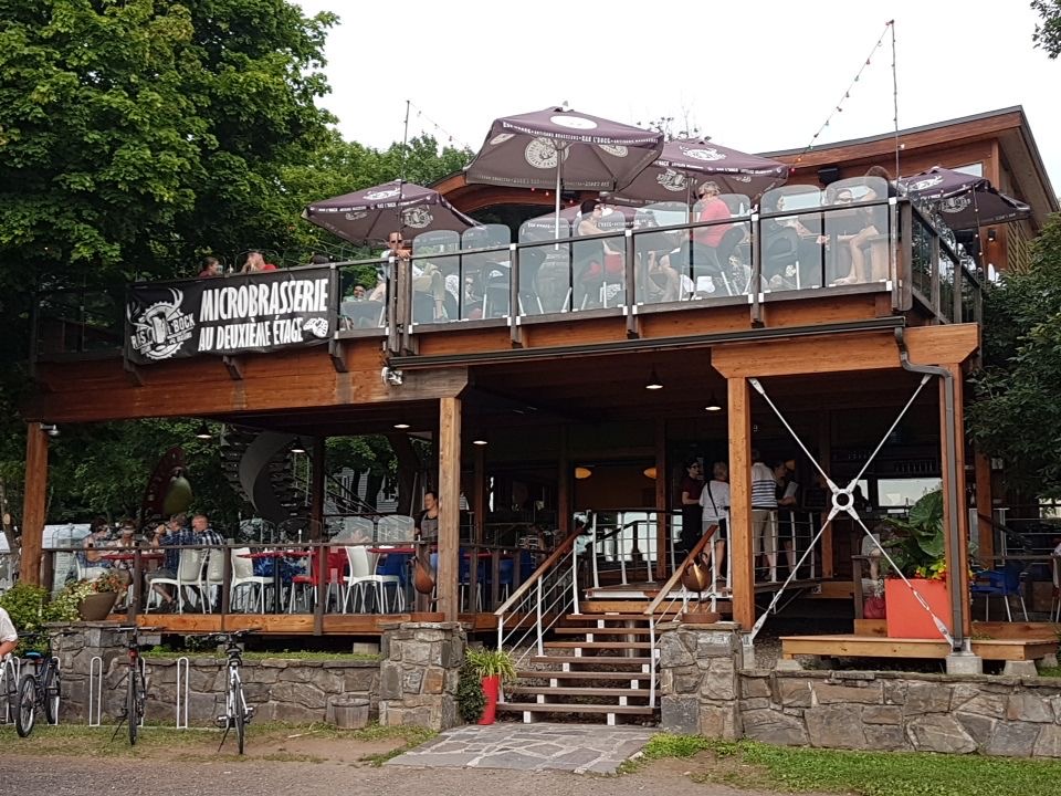 Pub Ras L'Bock