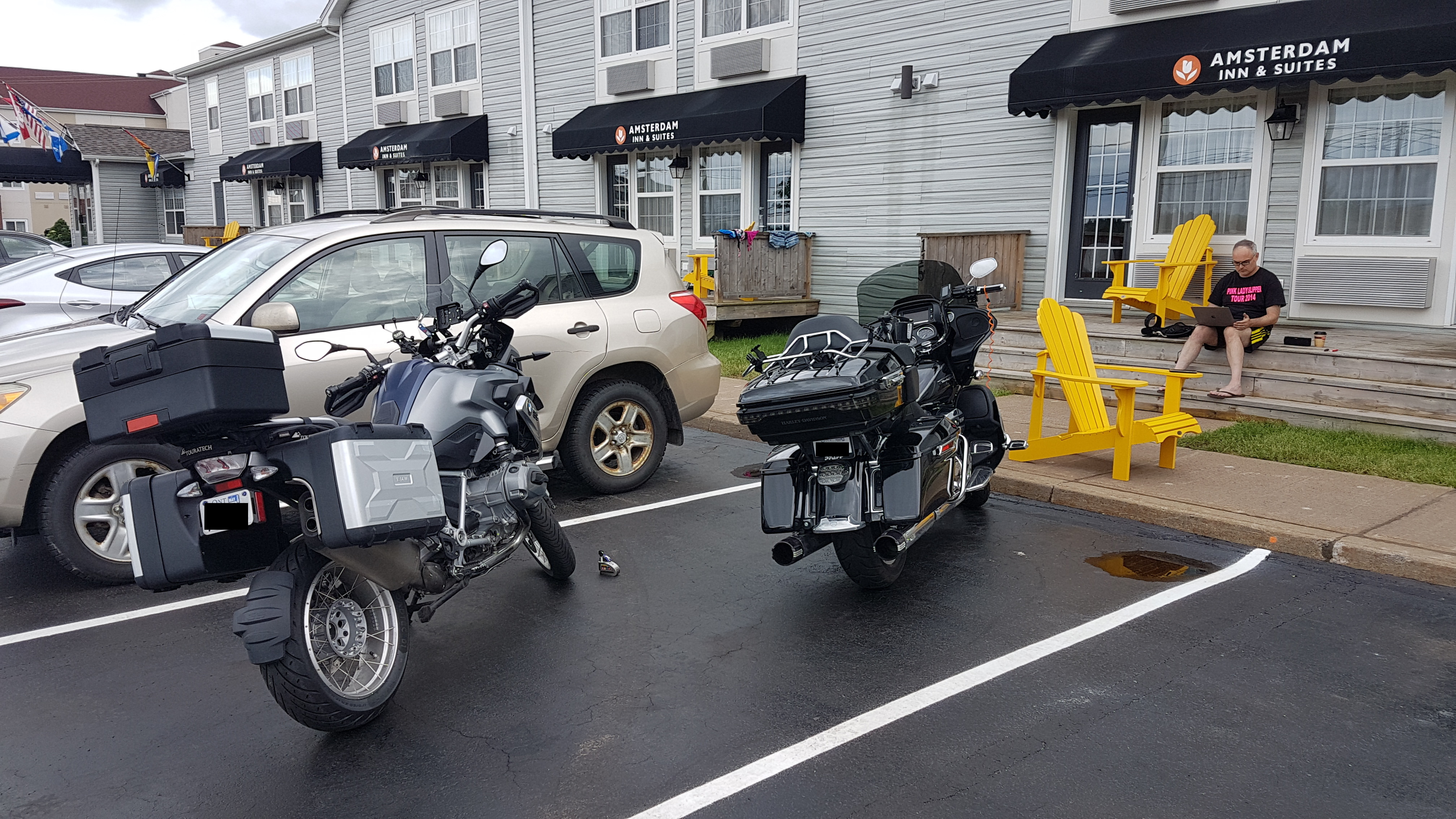 The Amsterdam Inn & Suites